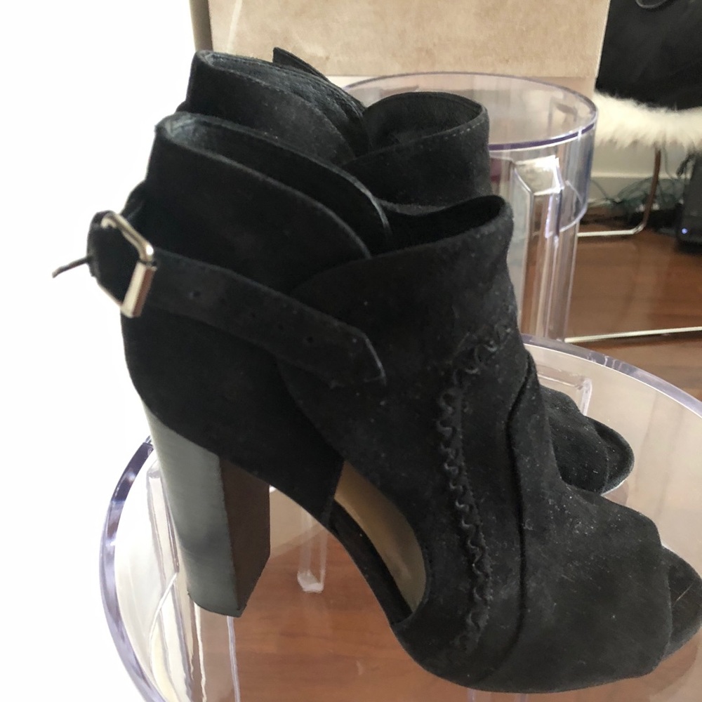 Black suede Vince Camuto open toe booties.